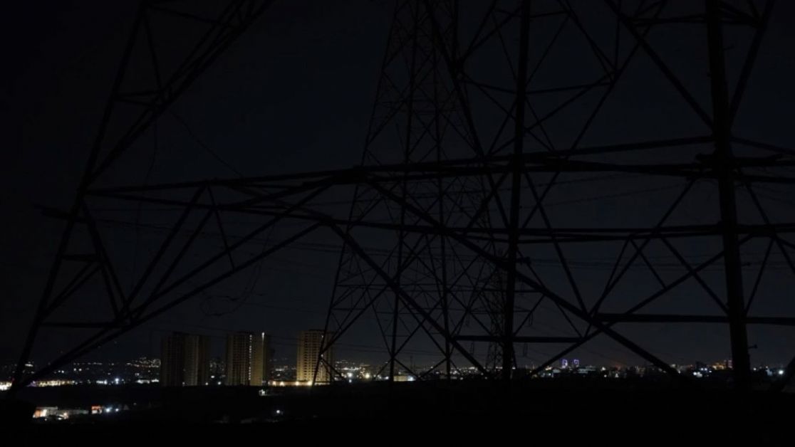 Tahran karanlığa büründü