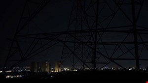 Tahran karanlığa büründü