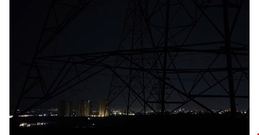 Tahran karanlığa büründü