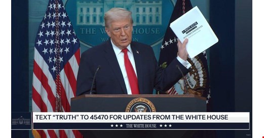 Trump’a “Kürtleri korumayacak mısınız” diye soruldu: “Kürtleri seviyorum. Onlara muazzam miktarda para ödendi”