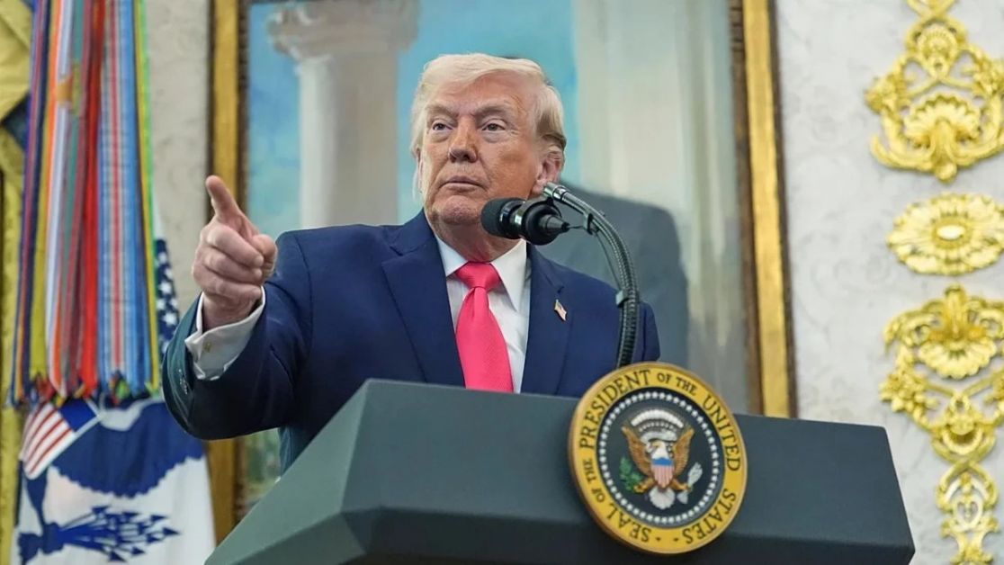 Trump'tan "geri adım" gibi uzatma: 10 gün daha erteledi