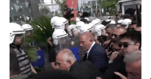 Türk demokrasisi için kara bir gün!