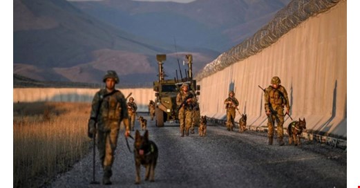 Türkiye'den İran sınırında 'tampon bölge' hazırlığı: Olası rejim değişikliği senaryoları masada