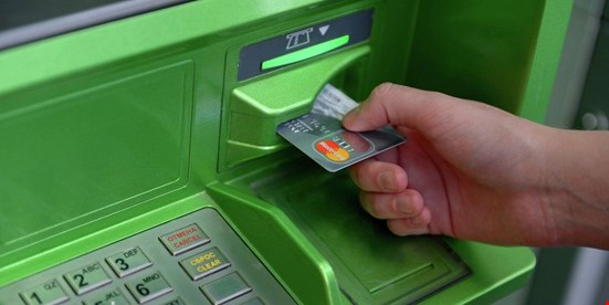 Yargıtay kararı: Tüketici kredisi nedeniyle bankalar emekli maaşını bloke edebilecek