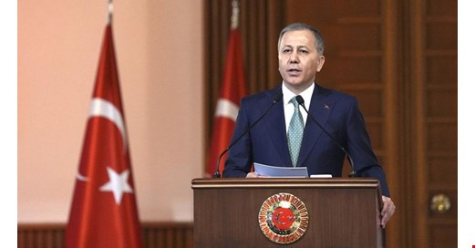 Yerlikaya’dan il başkanlığı ablukası açıklaması: Mahkeme kararını yok saymak hukuka meydan okumaktır