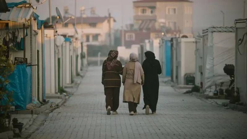 Yüzyılın rantı: Deprem konutu ihaleleri ‘sabıkalı’ şirketlere ve ‘tanıdıklara’ gitti