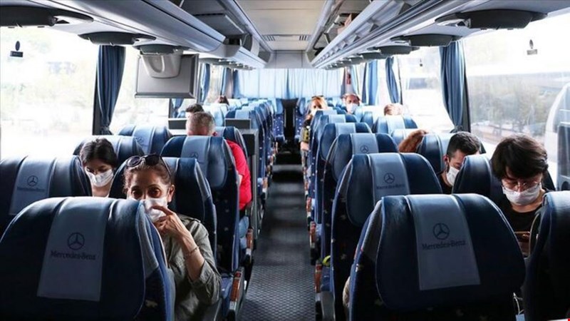 18 YAŞ KÜÇÜKLERE UÇAK VE OTOBÜS BİLETİ SATIŞI YASAKLANDI