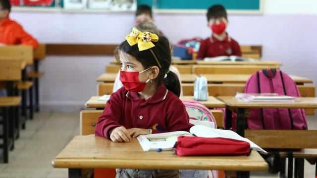 Okullar bütün yaz açık olacak