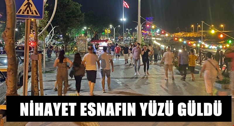 Akçakoca turist akınına uğradı