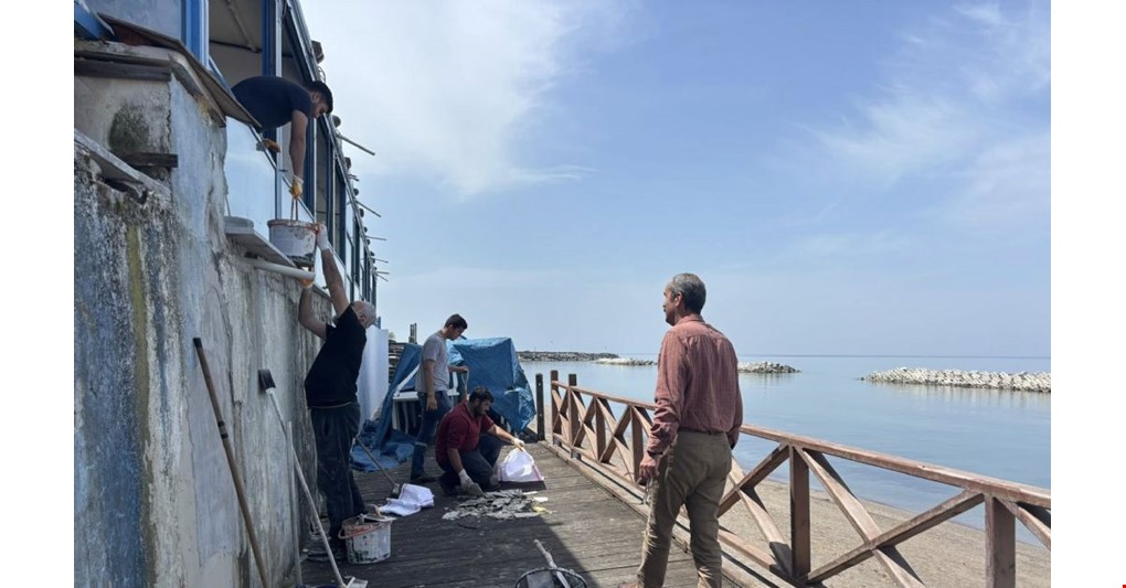 Akçakoca'da emeklilere deniz kenarında sosyal tesis