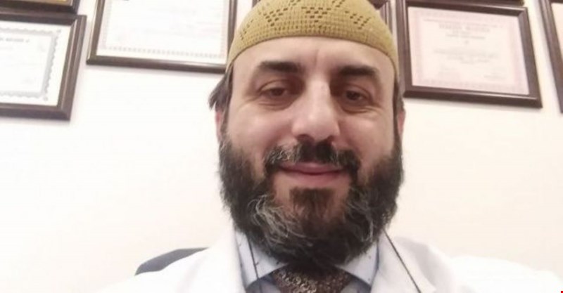Aşı karşıtı doktor koronaya yenildi!