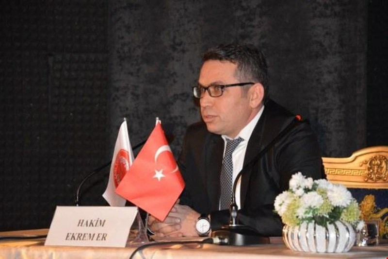 Aşı olmayan infaz hakimi korona virüsten hayatını kaybetti