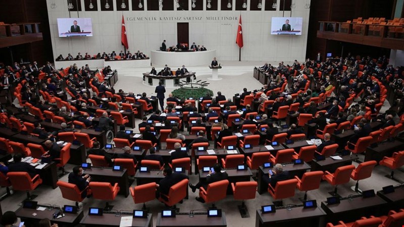 Ek gösterge,öğrenci affı Meclis'ten geçerek yasalaştı