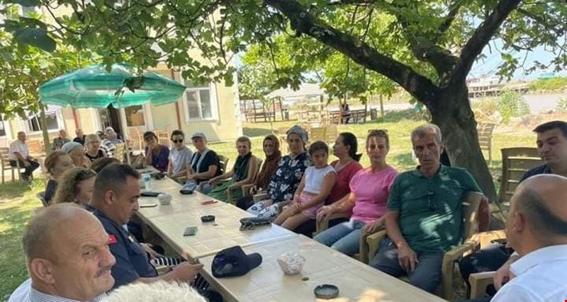 Kaymakam Can eylemci kadınlarla görüştü