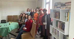 İYİ PARTİ’DEN YENİKÖY KÖY KÜTÜPHANESİNE KİTAP BAĞIŞI