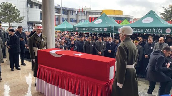 Şehit Mustafa Bazna tekbirlerle ve dualarla uğurlandı