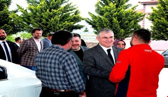 AK PARTİ'Lİ HAKAN KUŞÇUOĞLU GÜMÜŞOVA’DA SEÇİM ÇALIŞMALARINDA