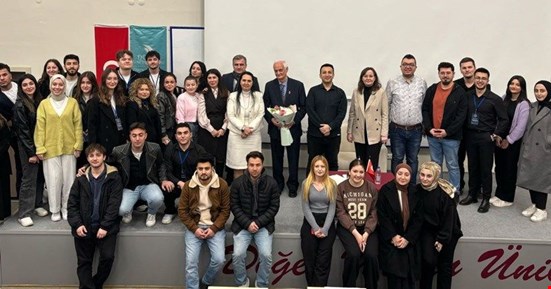 Akçakoca Bey Siyasal Bilgiler Fakültesi Öğrencilerinden "ÖRNEK BİR PROGRAM"