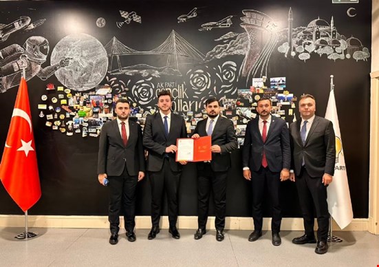 "AV. EREN CELAL VAROL” AK PARTİ GENÇLİK KOLLARI BAŞKANI OLDU