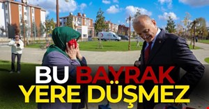 Bu Bayrak İnmez, Bu Millet Diz Çökmez