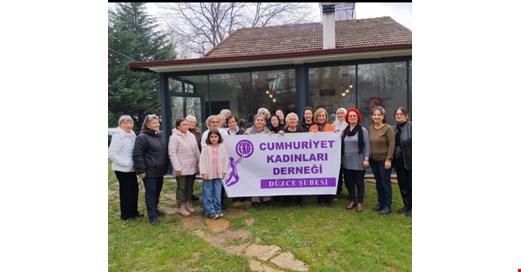 Cumhuriyet Kadınları “İranlı Kadınlara” destek çıktı