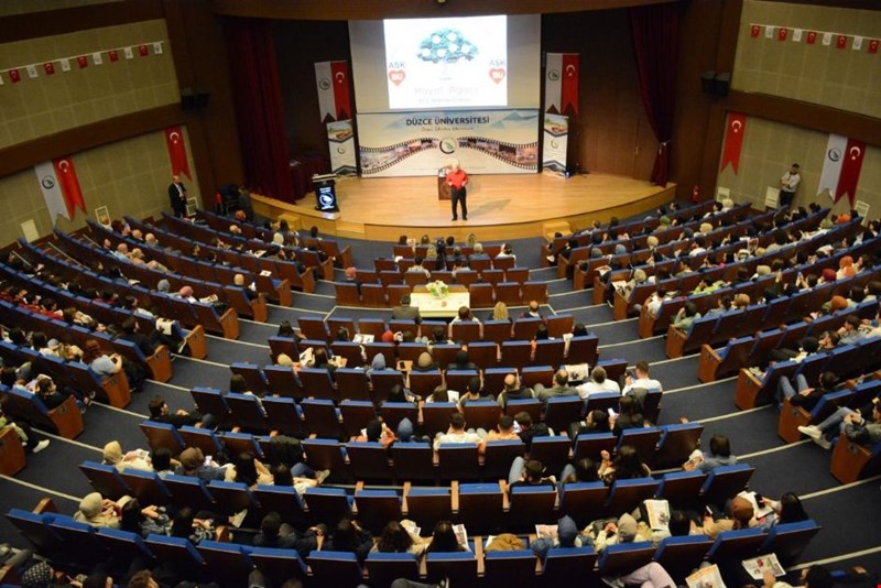 DÜFEST22'DE BAŞTAN SONA İLETİŞİM ANLATILDI