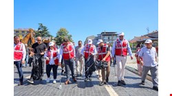 DÜZCE BELEDİYESİ “Şehrimi seviyorum, yere çöp atmıyorum”  DEDİ TEMİZLİK KAMPANYASI  BAŞLATTI