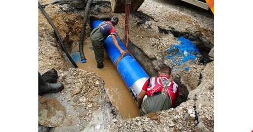 DÜZCE BELEDİYESİ ANINDA MÜDAHALE ETTİ “PAZAR SUSUZLUĞU” GİDERİLDİ