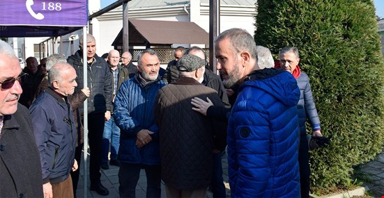 Düzce Lisesi’nin efsane müdürü İLHAN BAYSEÇ vefat etti
