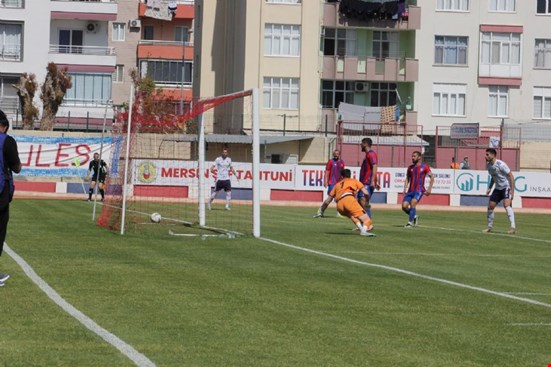 DÜZCESPOR EMİN ADIMLARLA “HEDEFE KOŞUYOR”