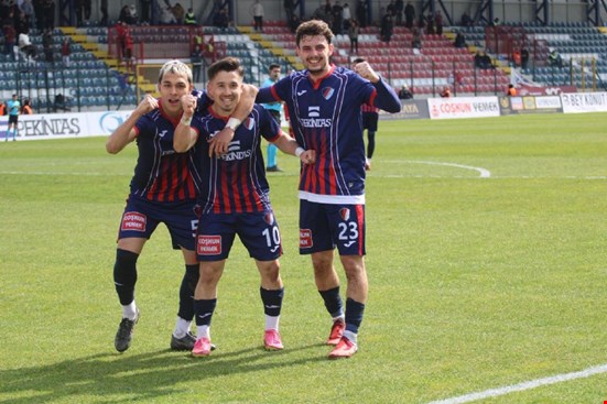 DÜZCESPOR LİDERİ DEVİRDİ: 1-0