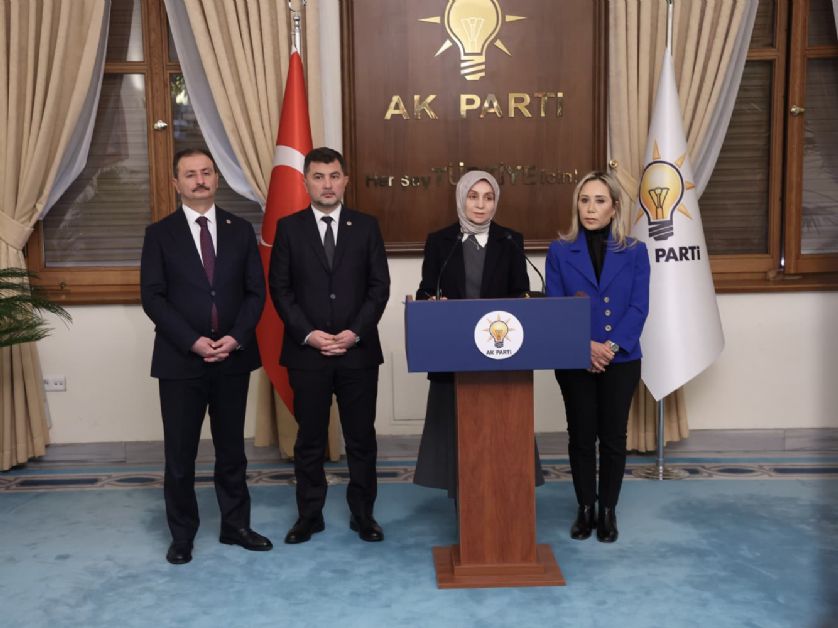 MİLLETVEKİLİ ÖZTÜRK'TEN  "TAKDİR GÖREN" KANUN TEKLİFİ !..