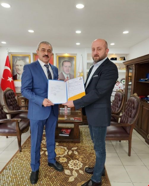 RECEP TUNA, AK PARTİ’DEN KOPMADI