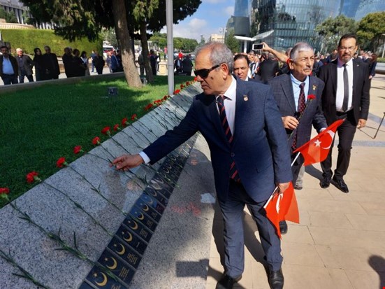 TÜRKİYE GAZETECİLER FEDERASYONU BAKÜ’NÜN KURTULUŞ TÖRENİ'NDE 