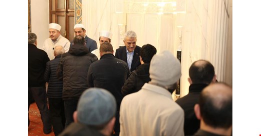 VALİ MAKAS, KANDİL PROGRAMINA KATILDI