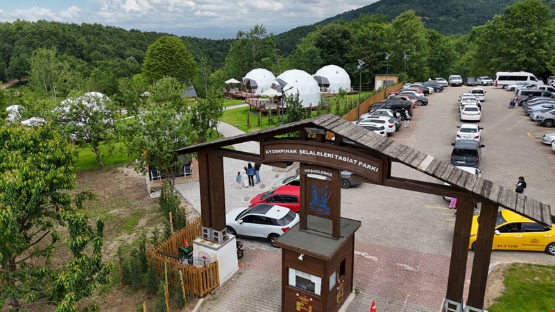 Bayramda Düzce’ye binlerce kişi geldi