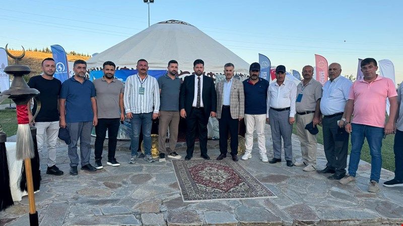 Ahlat’ta kurulan Düzce çadırına büyük ilgi
