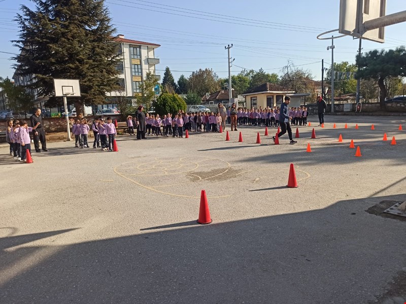 İlkokul fiziksel etkinlik oyunları başladı