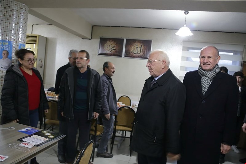 Kendi adayını yalnız bırakan Özcan, Keleş’e tam destek veriyor