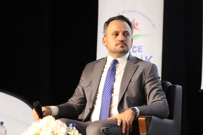 Gençlik ve Spor Bakan Yardımcısı Eminoğlu Düzce'de gençlerle buluştu