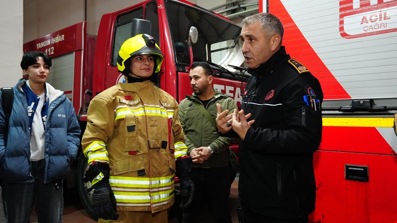 Düzce itfaiyesinden 40 üniversite öğrencisine eğitim