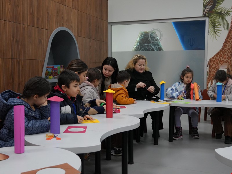 Miniklerden Bilim Merkezi’ne ziyaret