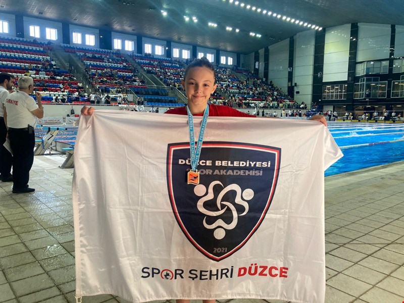 Düzce Belediyesi Spor Akademisi başarılı sporcular yetiştiriyor