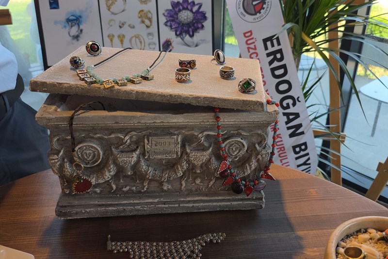 El sanatları kursiyerlerinin eserleri büyük beğeni topladı