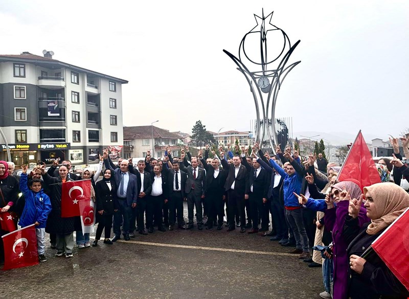 MHP’den Gümüşova çıkarması! Çakır'a tam destek...