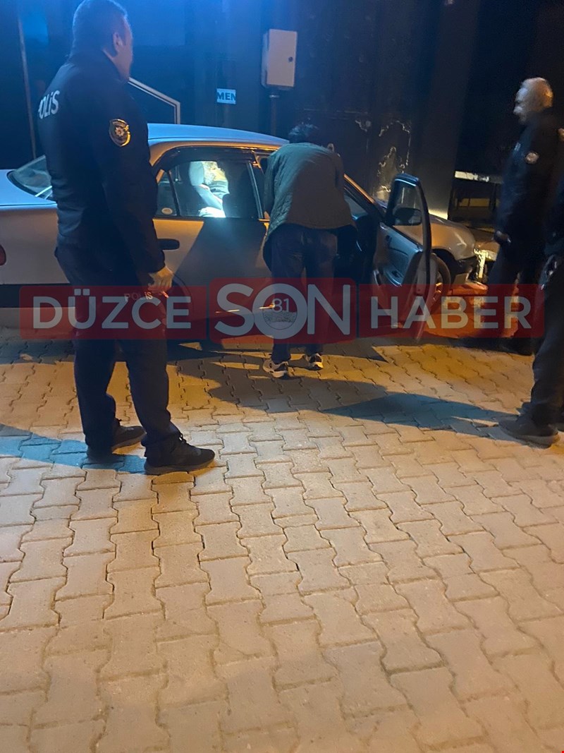 Seyir halindeyken kalp krizi geçiren sürücü hayatını kaybetti