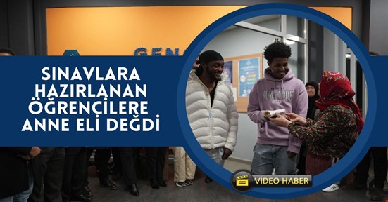 Üniversite öğrencilere anne eli değmiş ikramlar