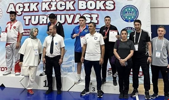 BOLU KICK BOKS YENİDEN GURURLANDIRDI..