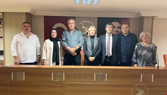 Bolu'lu Emlakçılar Muzaffer Ertekin ile devam kararı aldı