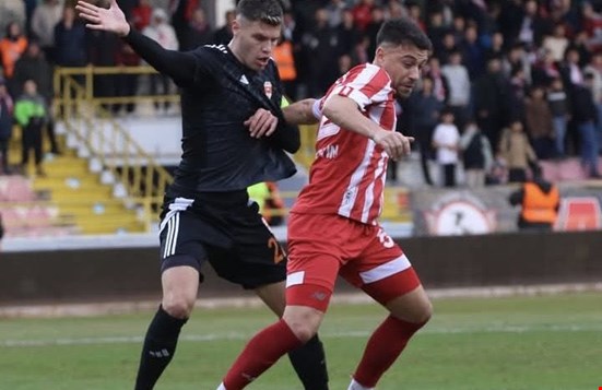 Boluspor, Adanaspor'u 3-1ile geçti...